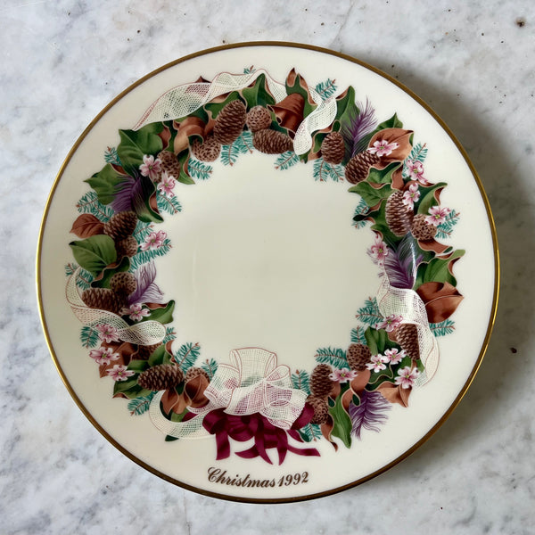 Lenox 1992 Colonial Christmas Wreath Plate